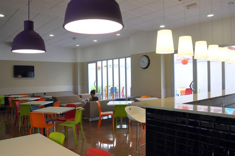 Residencia Universitaria Resa Blas De Otero Bilbao