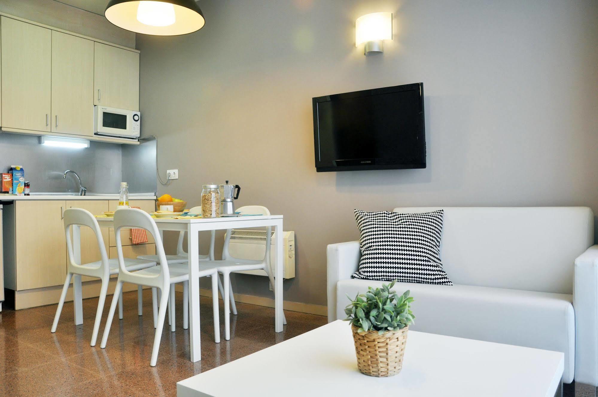 Residencia Universitaria Resa Blas De Otero Apartment Bilbao