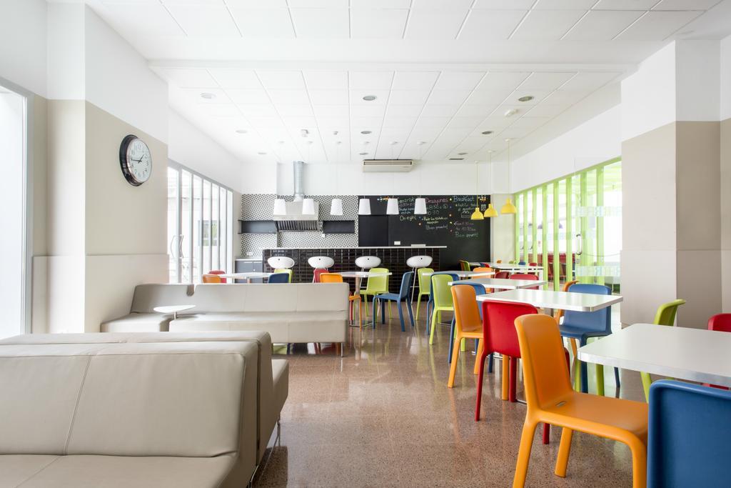 Apartment Residencia Universitaria Resa Blas De Otero